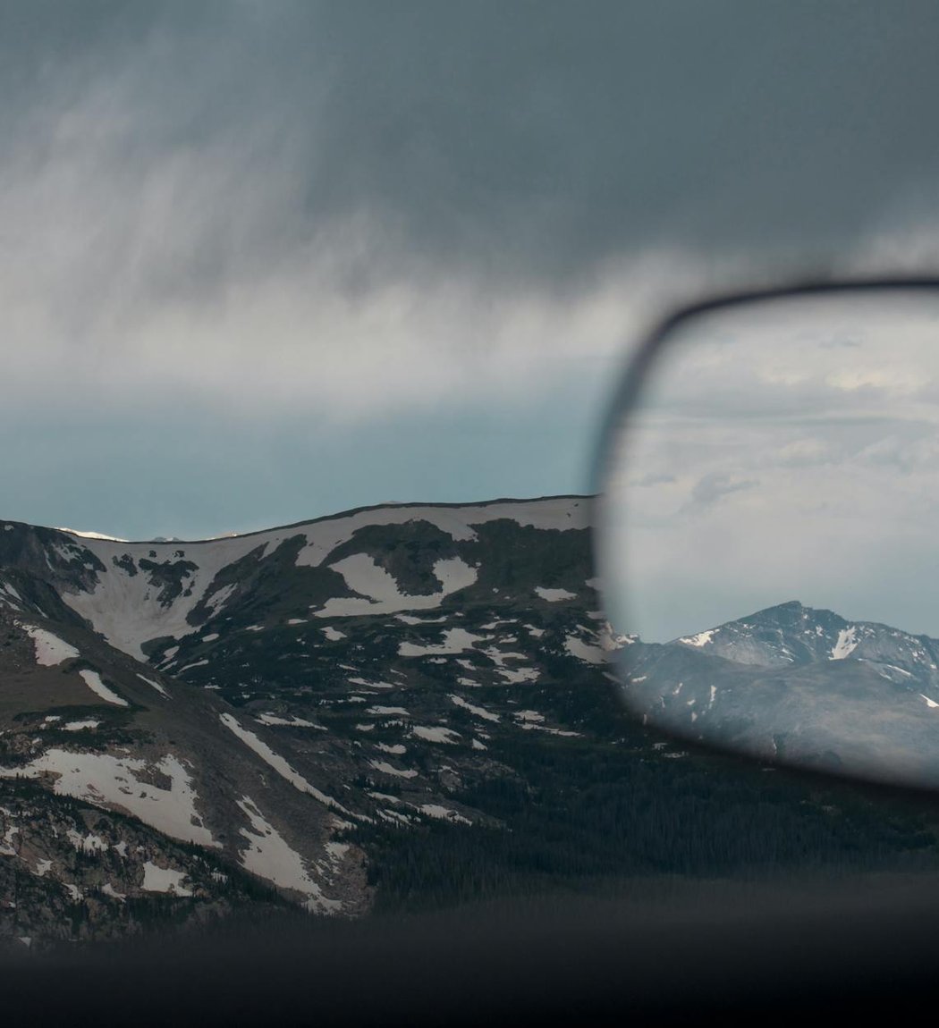 Покроковий процес виготовлення кулона з бісеру на шийному шнурку