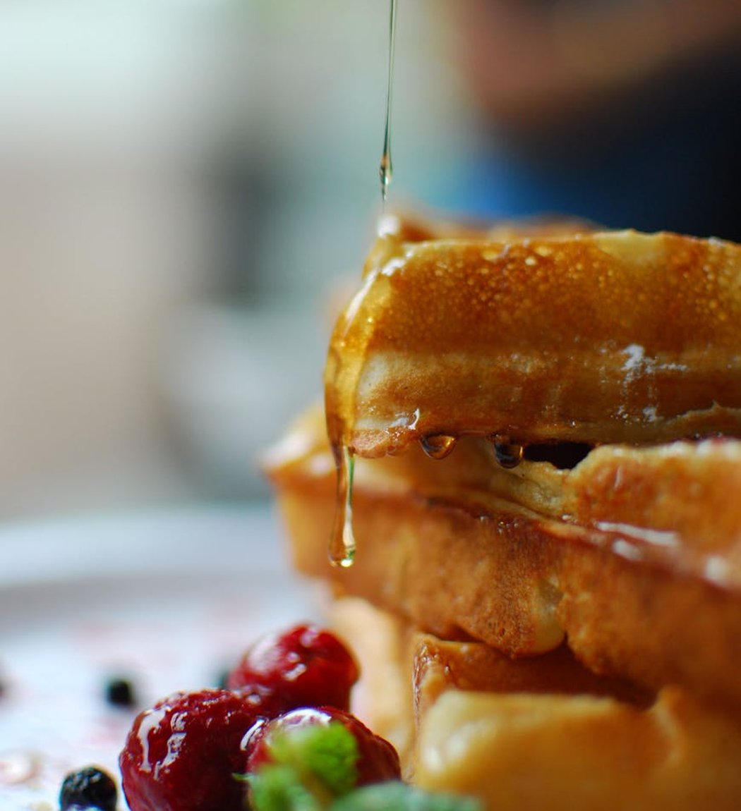 Різнокольоровий китайський бісер у пакуванні для створення прикрас