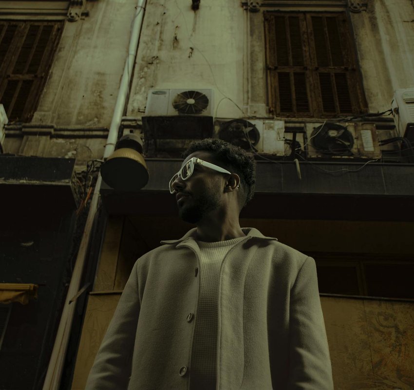 Комфорт і стиль: заглушки для сережок з бісеру Заглушки для сережок, оформлені чеським бісером