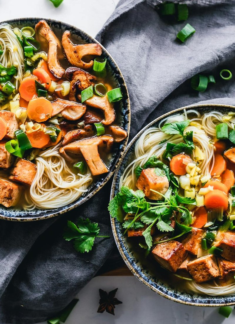 Delica бісер - ідеальний матеріал для створення бісерних квітів Delica бісер з широкою палітрою кольорів для рукоділля