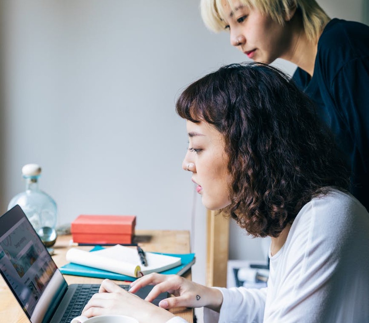 Вишивка бісером для початківців: секрети та поради Вишивка бісером для початківців: основи та техніки