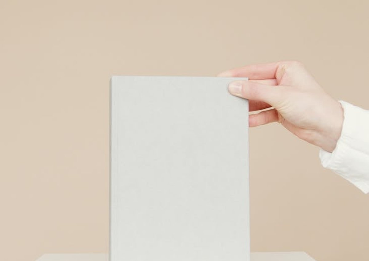 Які матеріали потрібні для виготовлення бісерних виробів Необхідні матеріали для бісероплетіння на столі