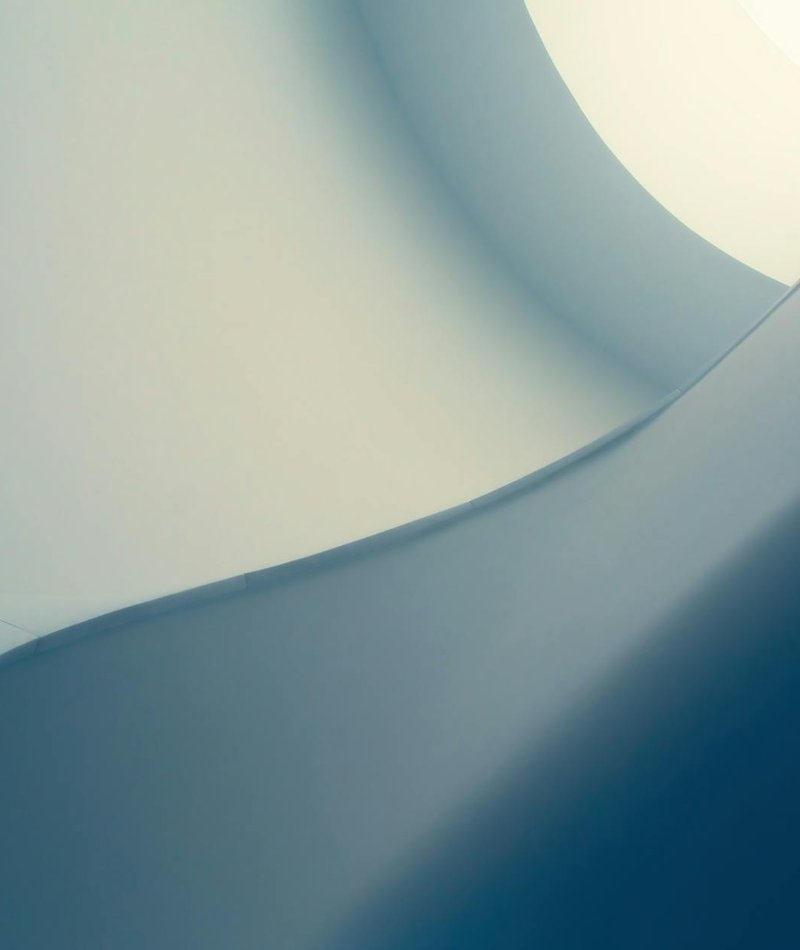 Стильний чокер: як поєднувати бісер із стразами Стильний чокер з бісеру та стразів на фоні