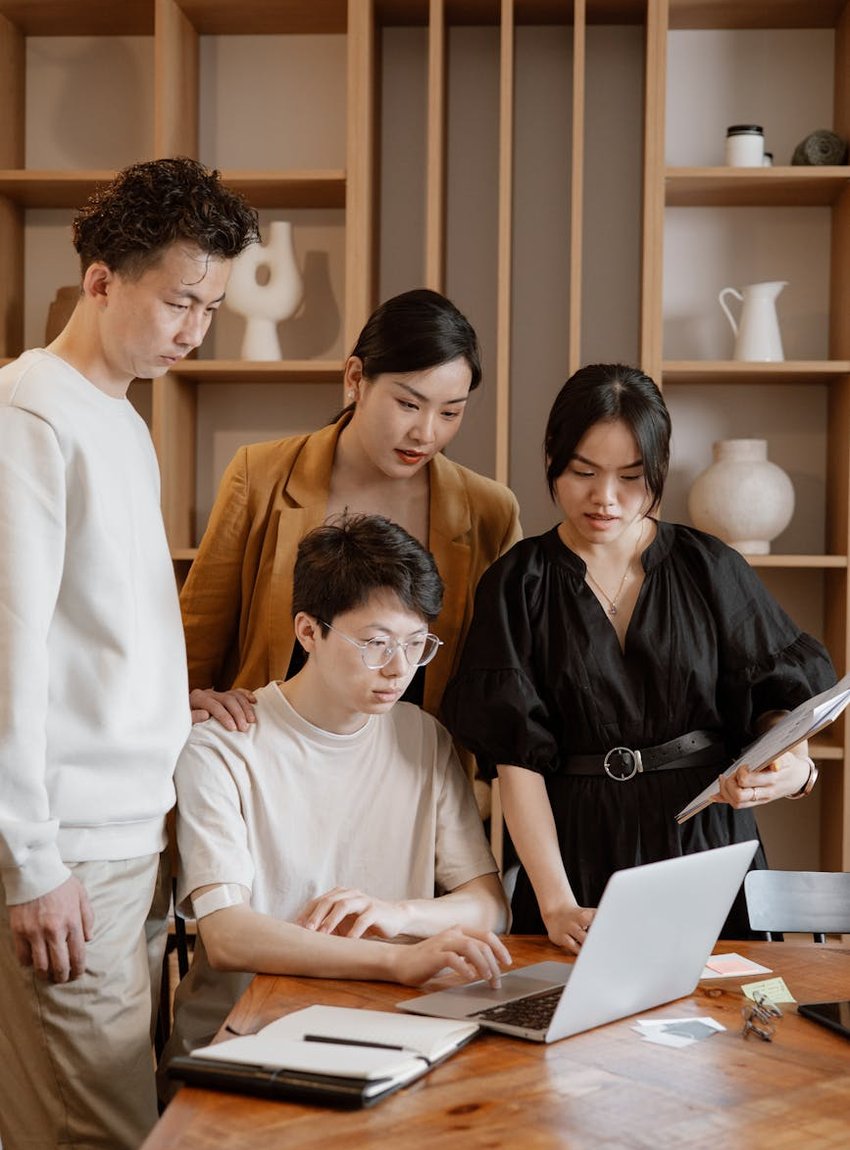 Чеський бісер: чи варто переплачувати за якість? порівняння цін на чеський бісер