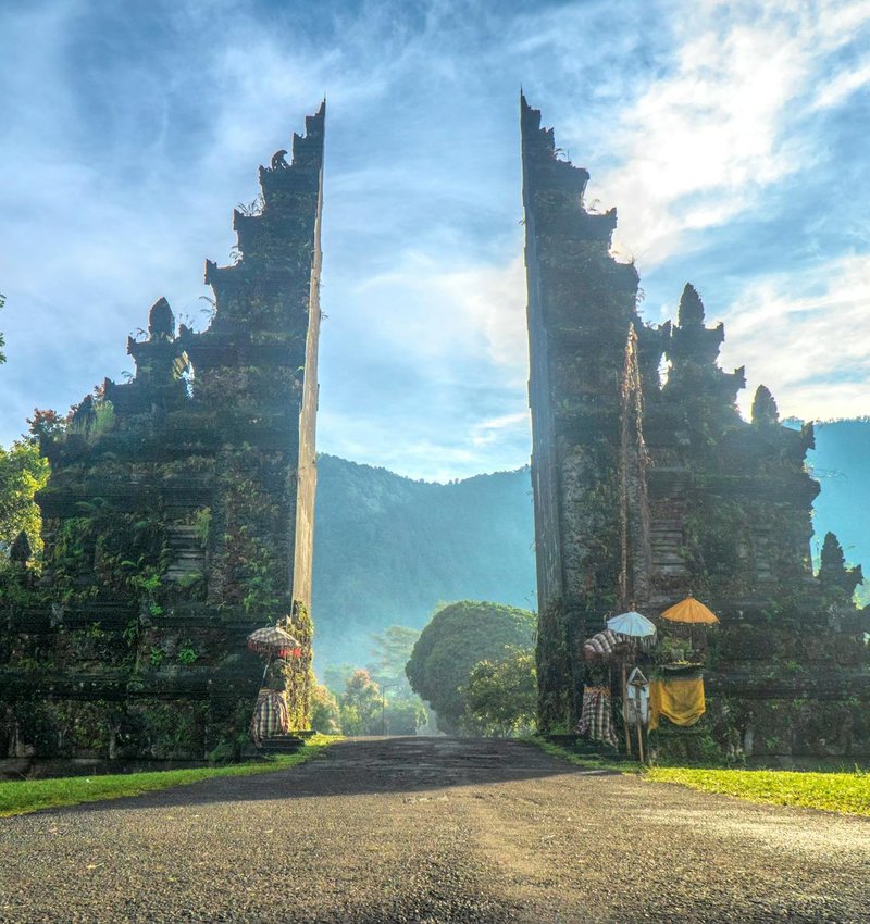 Історія бісероплетіння та його сучасні тенденції Історія використання бісеру в прикрасах