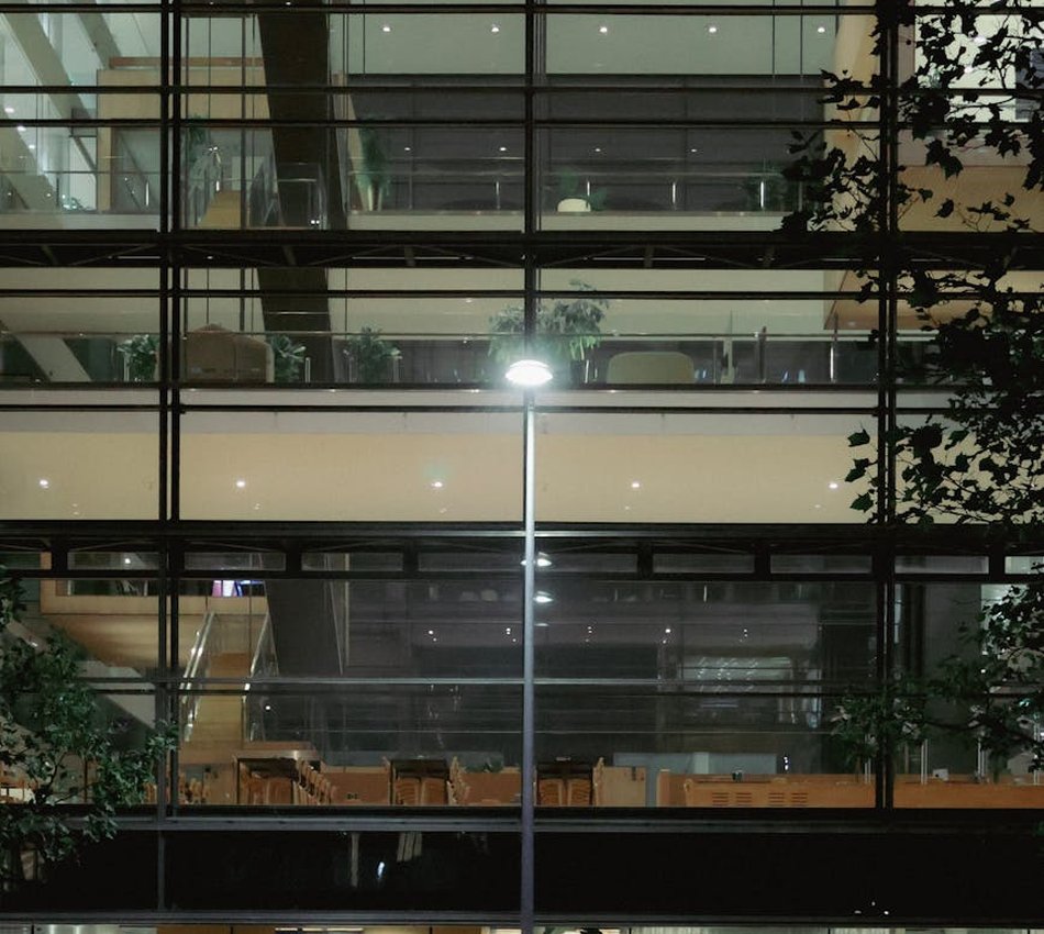 Набір Delica для початківців — що входить та як вибрати Початковий набір Delica 11/0 з бісером різних відтінків, інструкцією і голкою в коробці