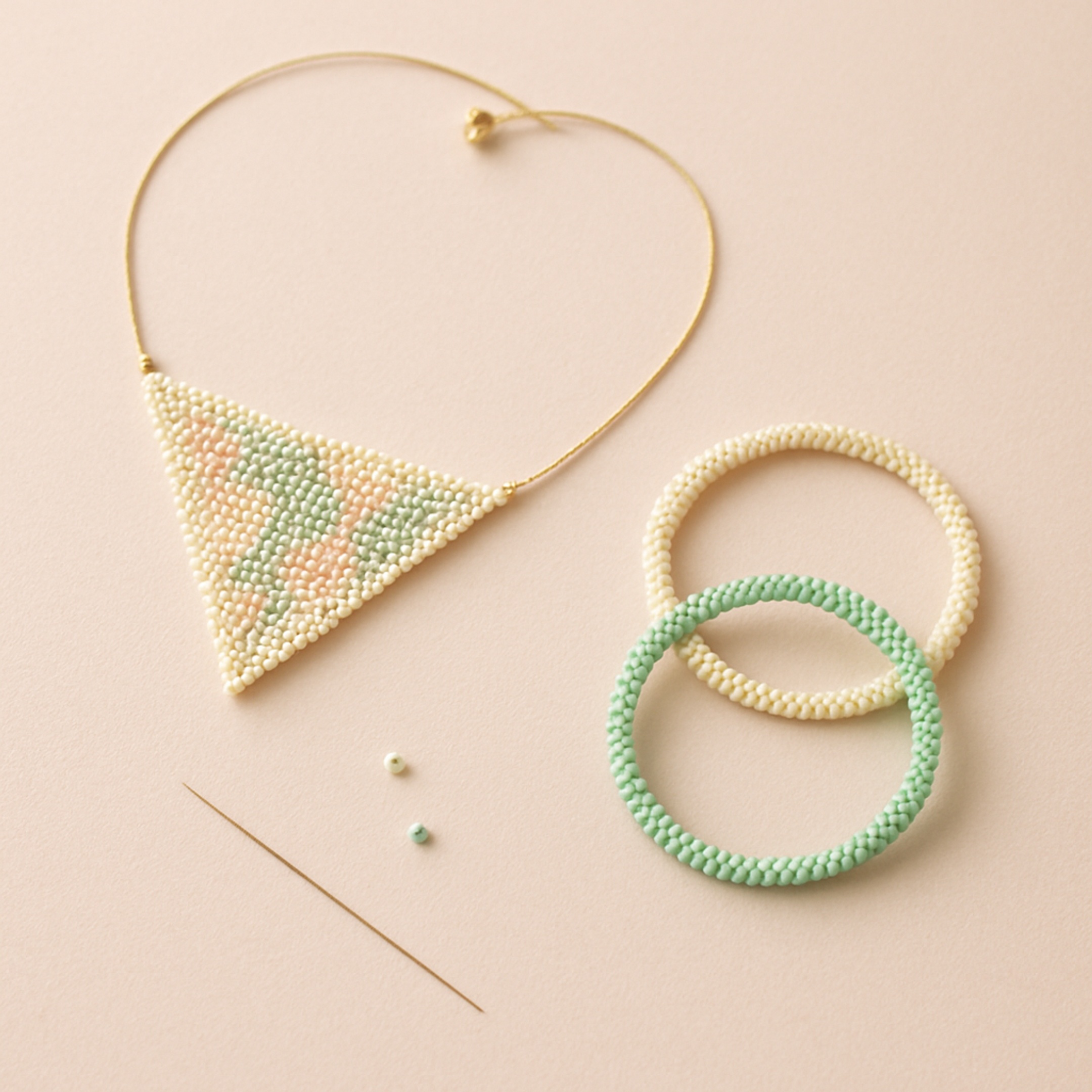 Майстер-клас: покроково сплести трикутне намисто та браслети для дівчинки з японського бісеру Toho/Miyuki